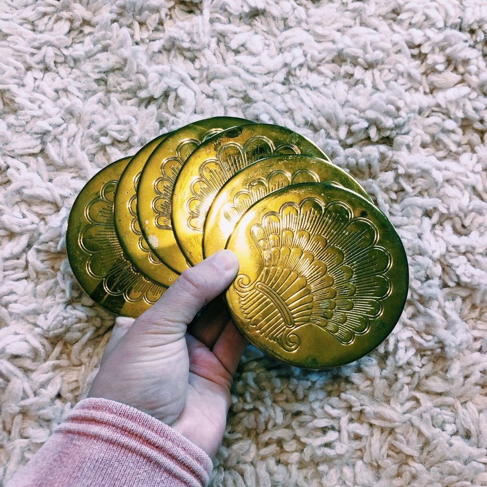 Vintage Set of 6 Gold Seashell Coasters w/ Backing - Picture 5 of 6